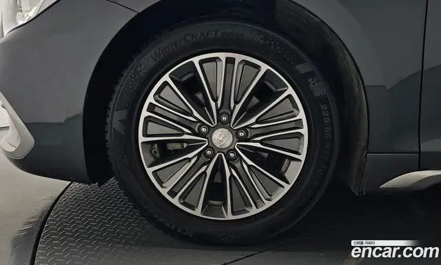 Hyundai Grandeur 2019 2.4 автомат (гидро), миниатюра 5