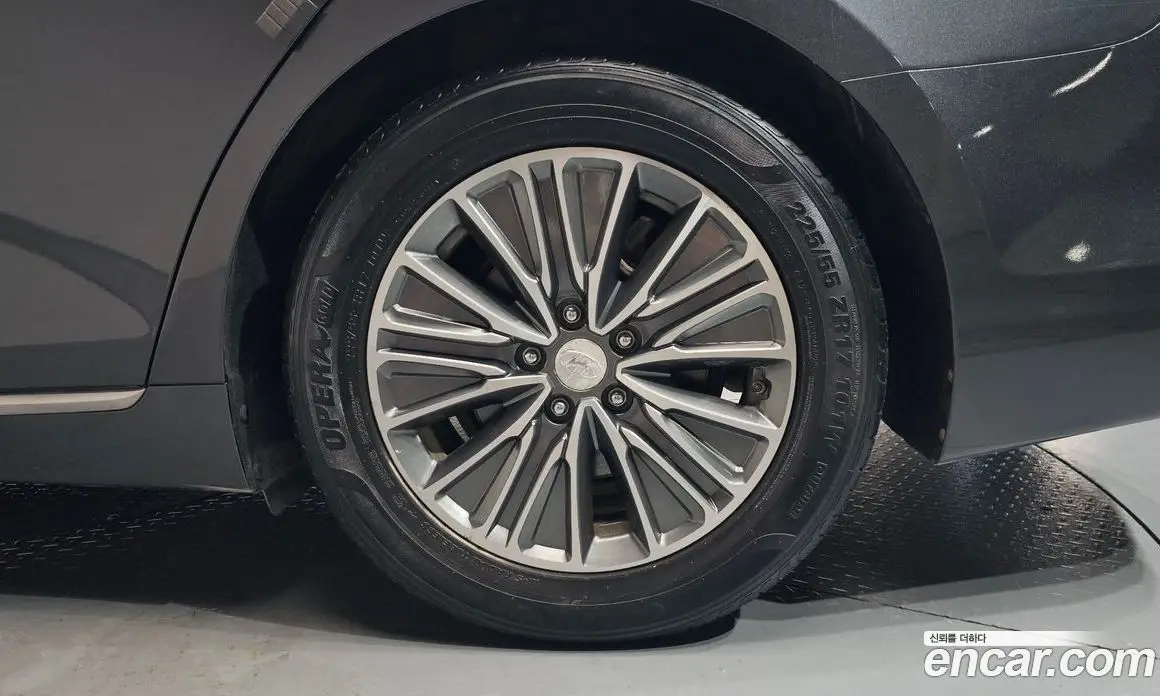 Hyundai Grandeur 2019 2.4 автомат (гидро), фото 7