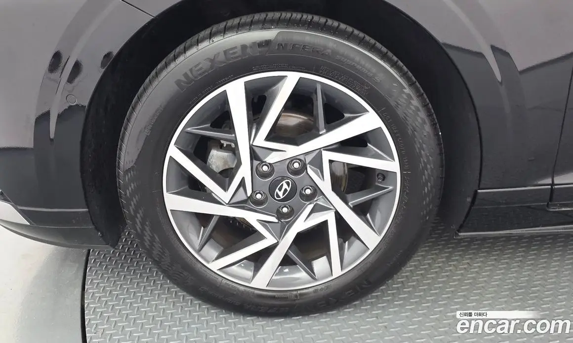 Hyundai Grandeur 2023 1.6 автомат (гидро), фото 5