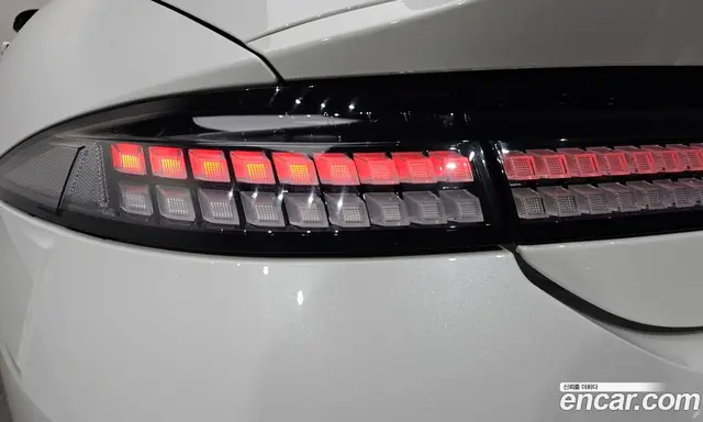 Hyundai Ioniq 6 2022 0.1 автомат (гидро), миниатюра 8