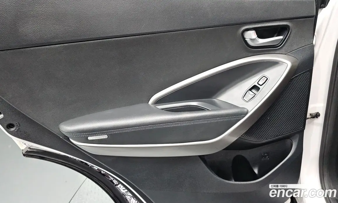 Hyundai Santa Fe 2016 2.0 автомат (гидро), фото 14