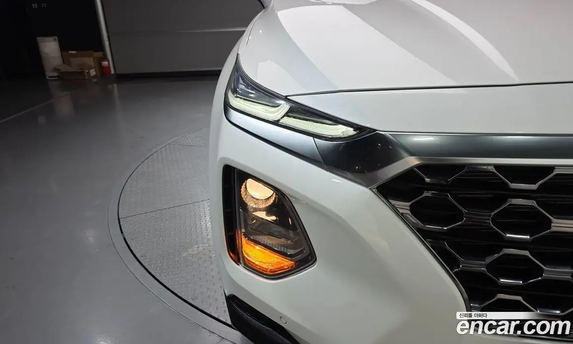 Hyundai Santa Fe 2019 2.0 автомат (гидро), фото 8