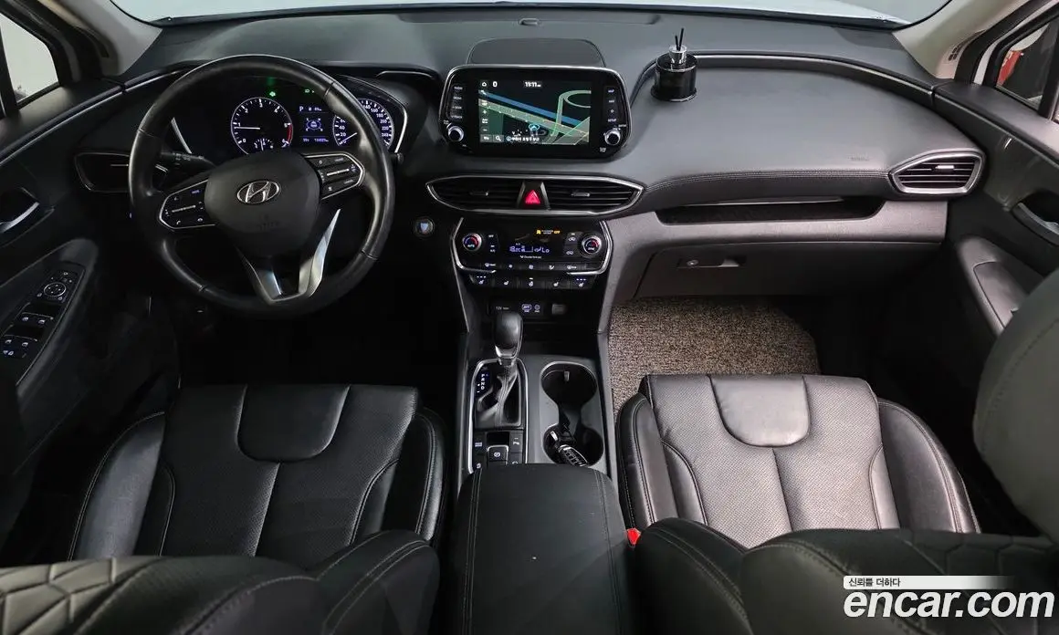 Hyundai Santa Fe 2019 2.0 автомат (гидро), фото 10