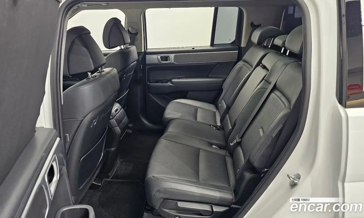 Hyundai Santa Fe 2023 2.5 автомат (гидро), фото 17
