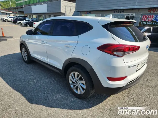 Hyundai Tucson 2015 2.0 автомат (гидро), миниатюра 6