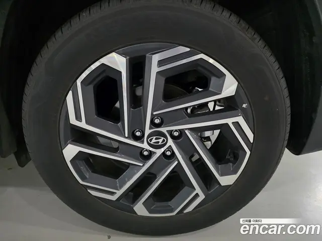 Hyundai Tucson 2024 1.6 автомат (гидро), миниатюра 7