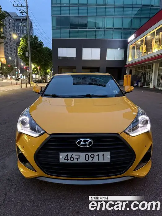 Hyundai Veloster 2016 1.6 механика, фото 1 Hyundai Veloster 2016 1.6 механика, фото 1