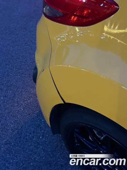 Hyundai Veloster 2016 1.6 механика, миниатюра 8 Hyundai Veloster 2016 1.6 механика, миниатюра 8