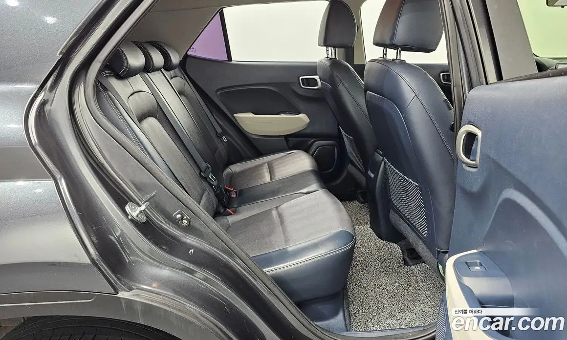 Hyundai Venue 2019 1.6 автомат (гидро), фото 17