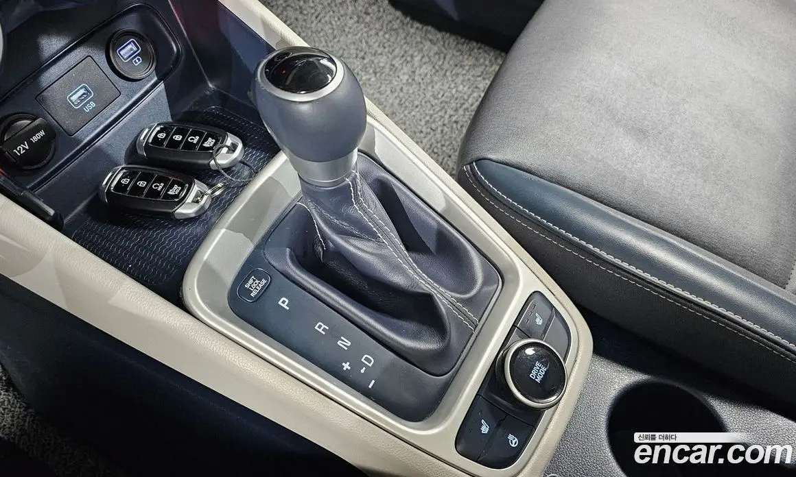 Hyundai Venue 2019 1.6 автомат (гидро), фото 9
