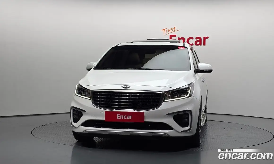 Kia Carnival 2018 2.2 автомат (гидро), фото 3