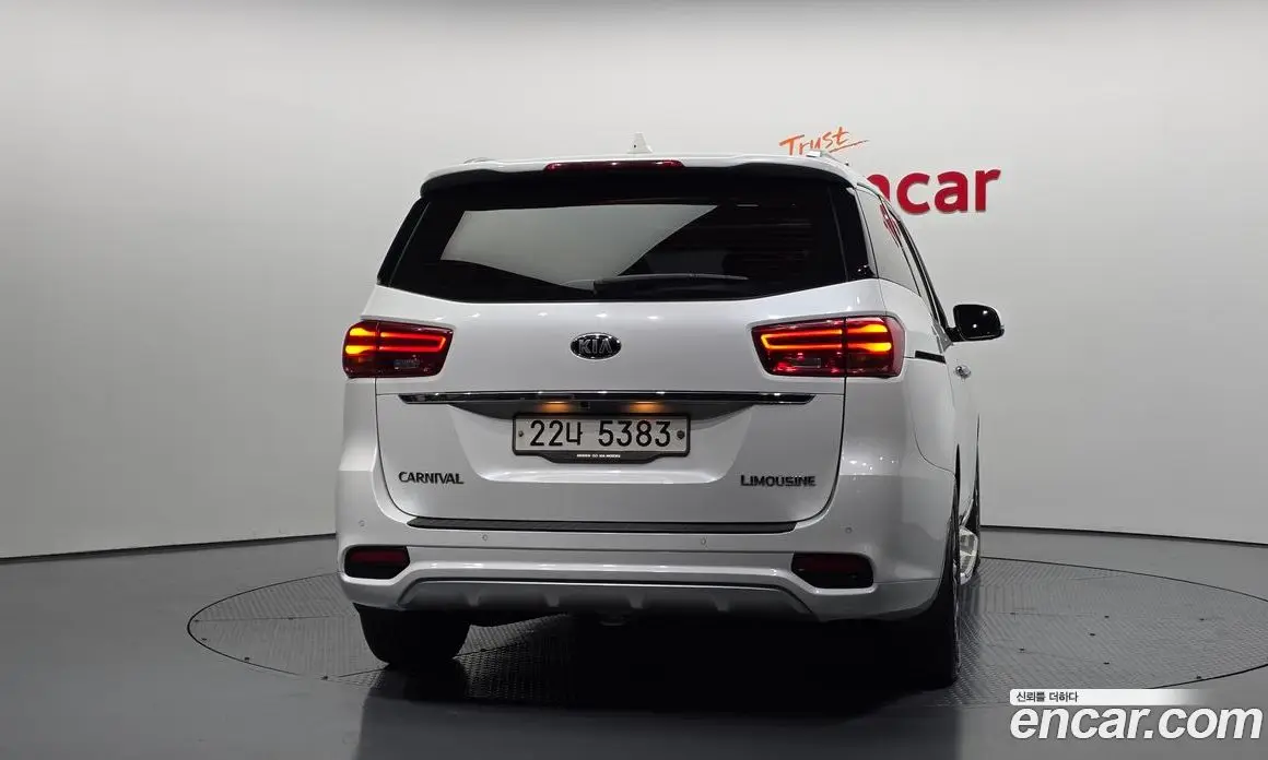 Kia Carnival 2018 2.2 автомат (гидро), фото 4