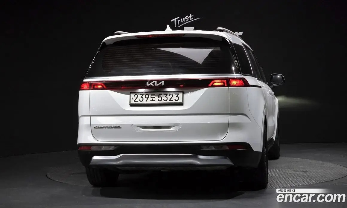 Kia Carnival 2020 2.2 автомат (гидро), фото 4