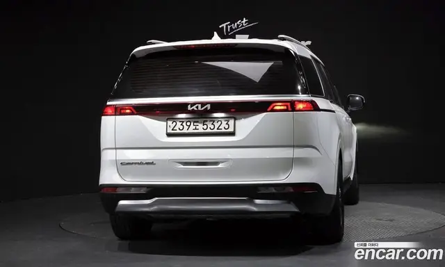 Kia Carnival 2020 2.2 автомат (гидро), миниатюра 4