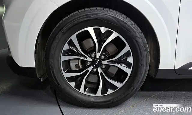 Kia Carnival 2020 2.2 автомат (гидро), миниатюра 5
