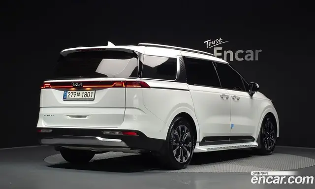 Kia Carnival 2022 2.2 автомат (гидро), миниатюра 2