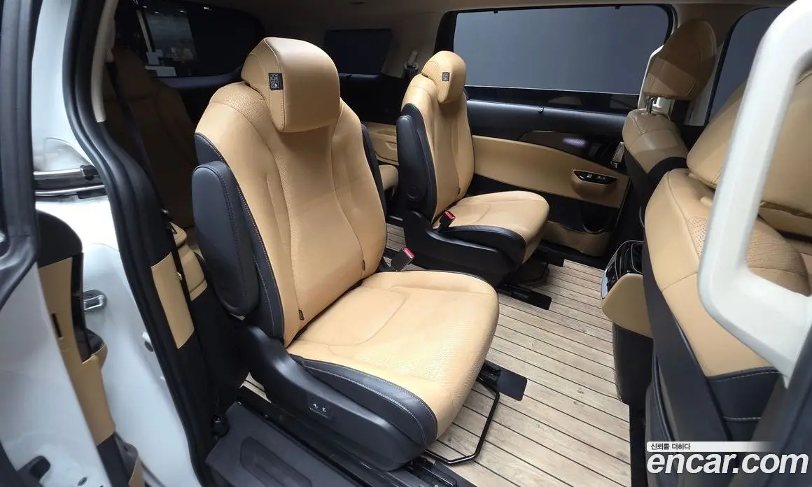 Kia Carnival 2022 2.2 автомат (гидро), фото 18