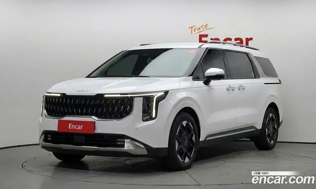 Kia Carnival, 2024, 28 574 км