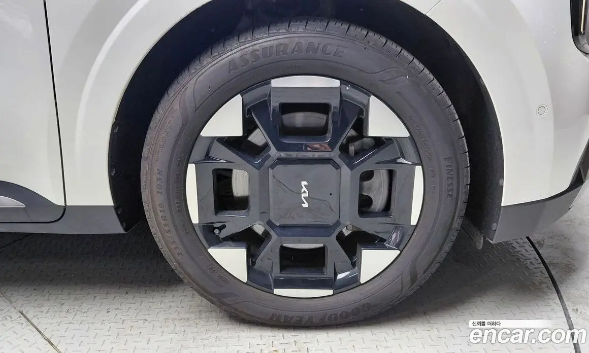 Kia Carnival 2024 2.2 автомат (гидро), фото 7