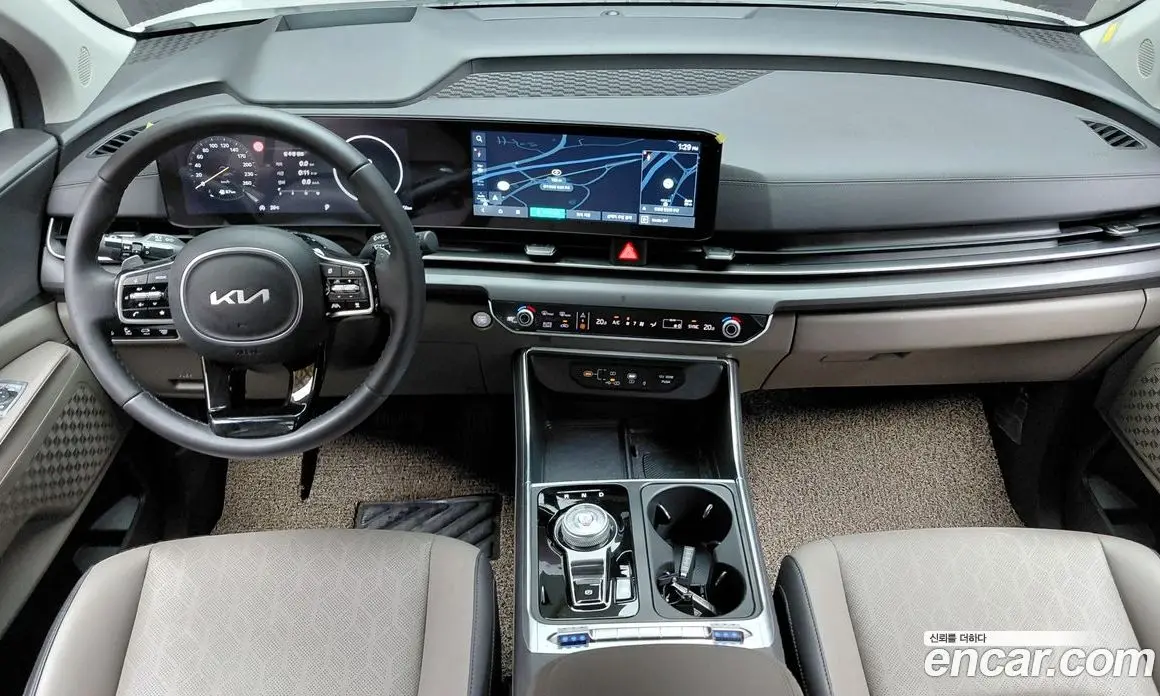 Kia Carnival 2024 2.2 автомат (гидро), фото 10