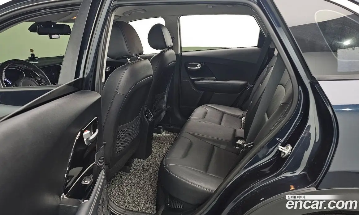Kia Niro 2020 1.6 автомат (гидро), фото 12 Kia Niro 2020 1.6 автомат (гидро), фото 12