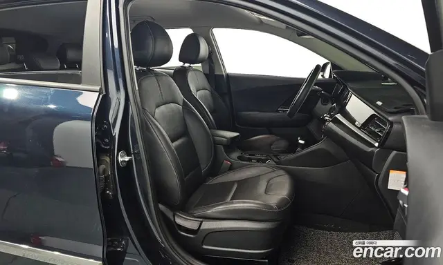Kia Niro 2020 1.6 автомат (гидро), миниатюра 10 Kia Niro 2020 1.6 автомат (гидро), миниатюра 10
