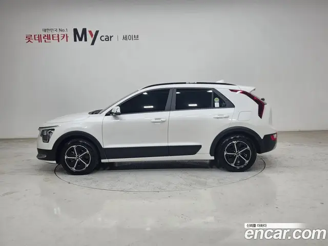 Kia Niro 2023 1.6 автомат (гидро), миниатюра 2