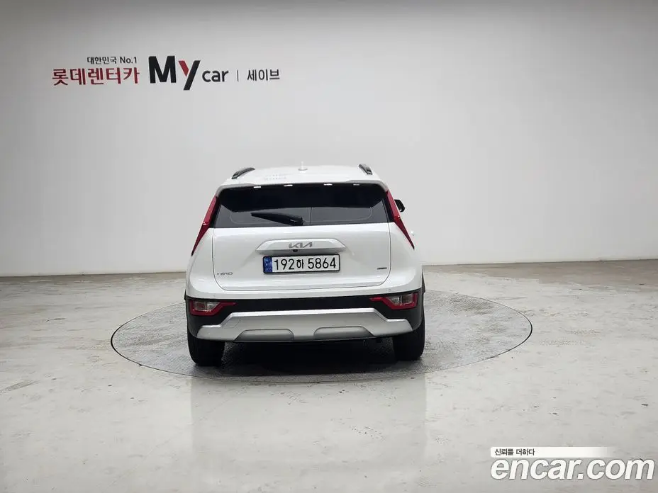 Kia Niro 2023 1.6 автомат (гидро), фото 4