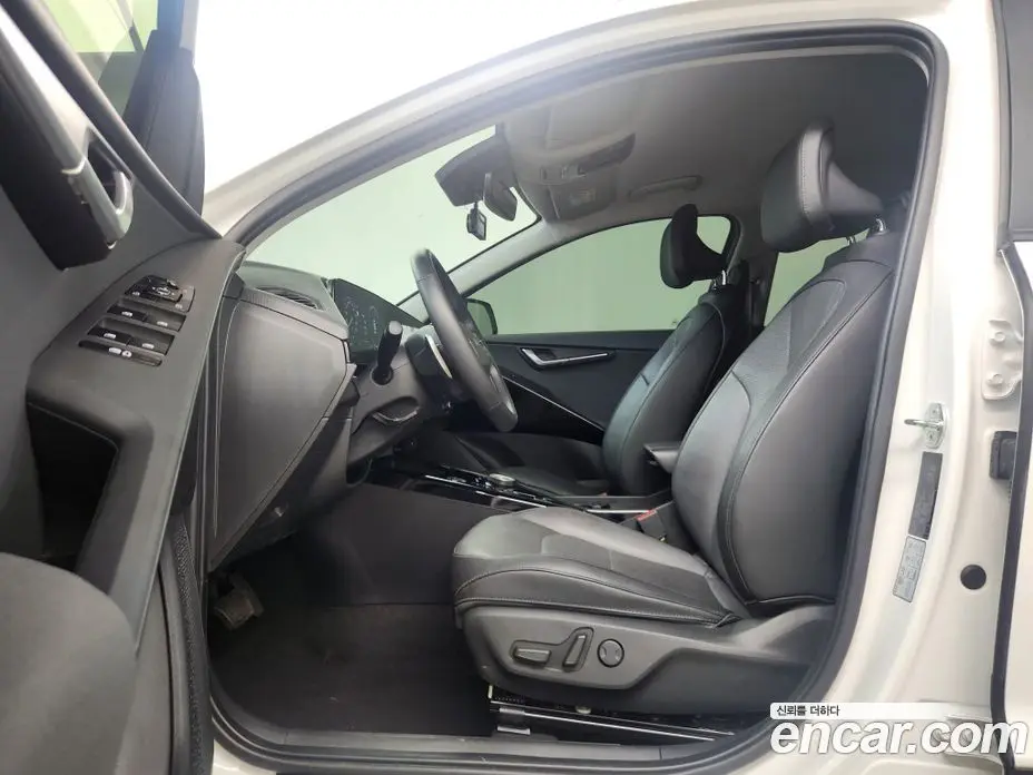 Kia Niro 2023 1.6 автомат (гидро), фото 9