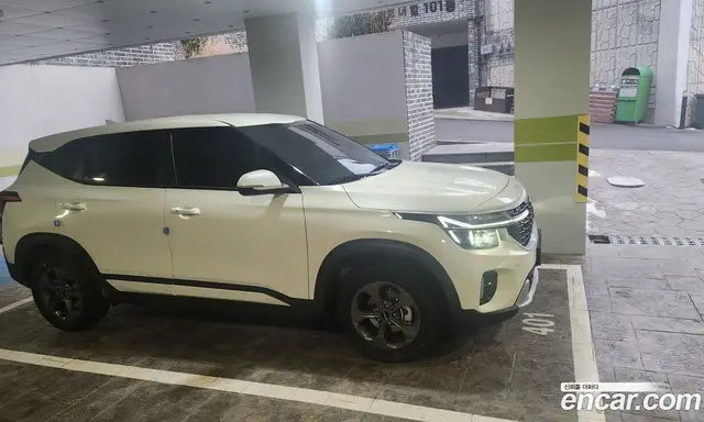 Kia Seltos 2025 2.0 автомат (гидро), миниатюра 3