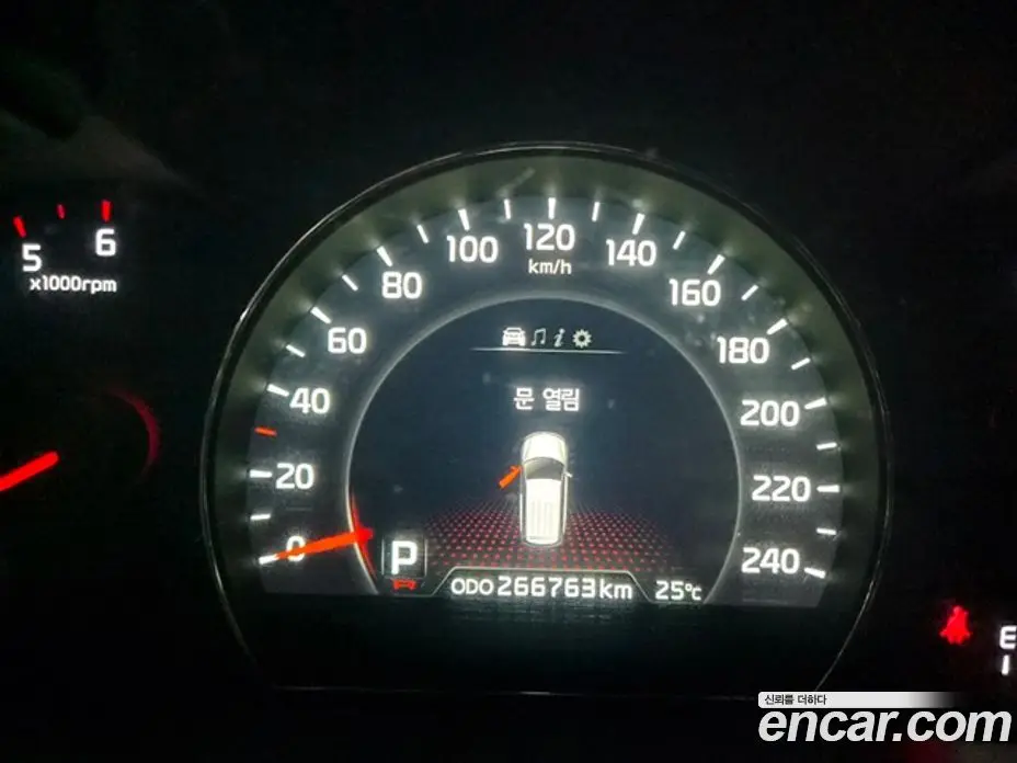 Kia Sorento 2014 2.0 автомат (гидро), фото 9
