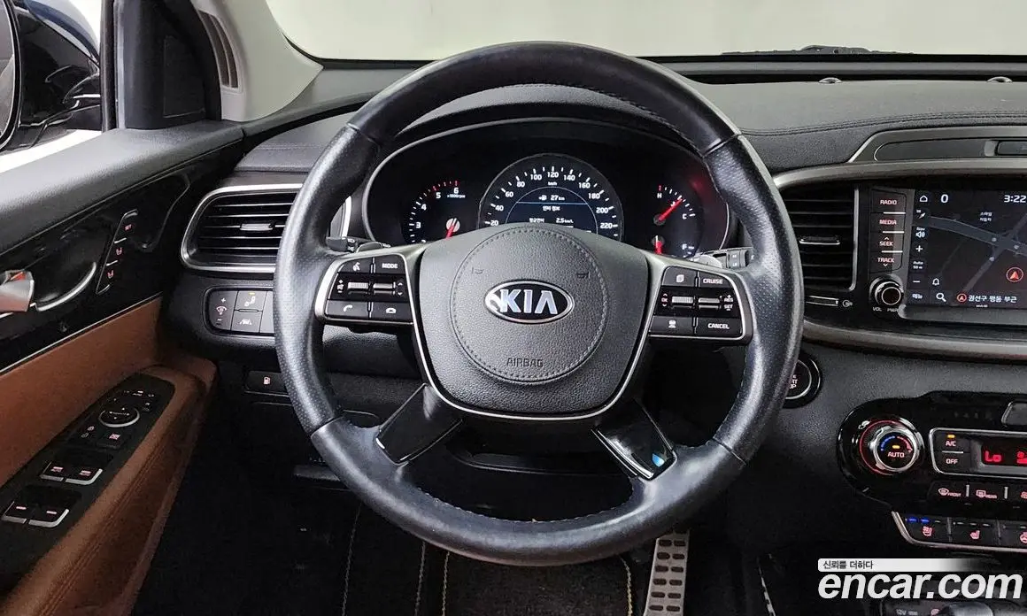 Kia Sorento 2018 2.0 автомат (гидро), фото 13 Kia Sorento 2018 2.0 автомат (гидро), фото 13