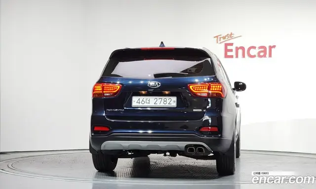 Kia Sorento 2018 2.0 автомат (гидро), миниатюра 4 Kia Sorento 2018 2.0 автомат (гидро), миниатюра 4