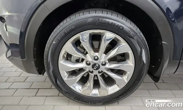 Kia Sorento 2018 2.0 автомат (гидро), миниатюра 5 Kia Sorento 2018 2.0 автомат (гидро), миниатюра 5