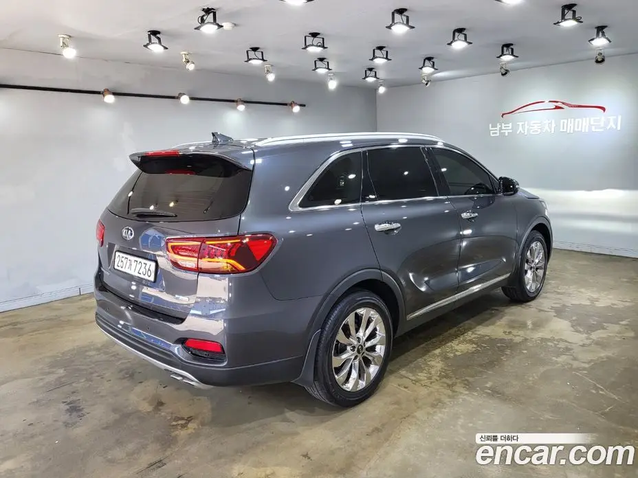 Kia Sorento 2018 2.0 автомат (гидро), фото 4 Kia Sorento 2018 2.0 автомат (гидро), фото 4