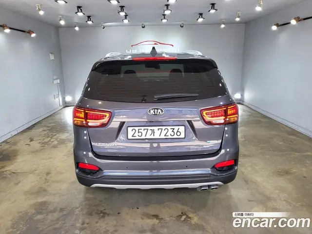 Kia Sorento 2018 2.0 автомат (гидро), миниатюра 5 Kia Sorento 2018 2.0 автомат (гидро), миниатюра 5