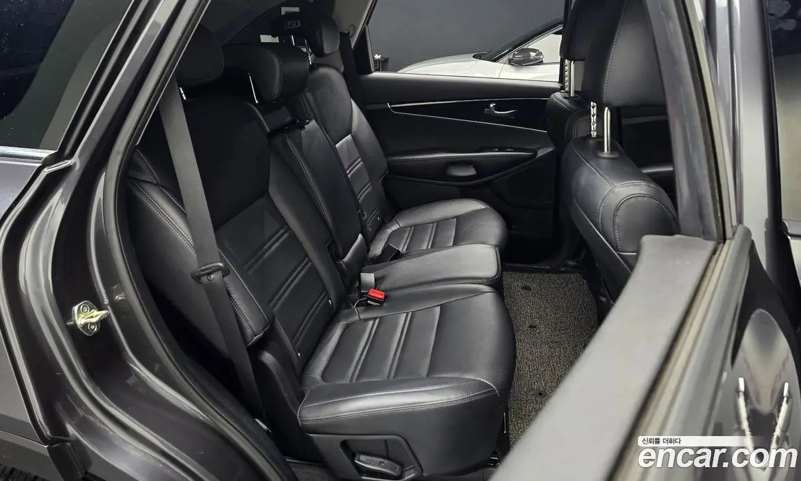Kia Sorento 2019 2.0 автомат (гидро), фото 15 Kia Sorento 2019 2.0 автомат (гидро), фото 15