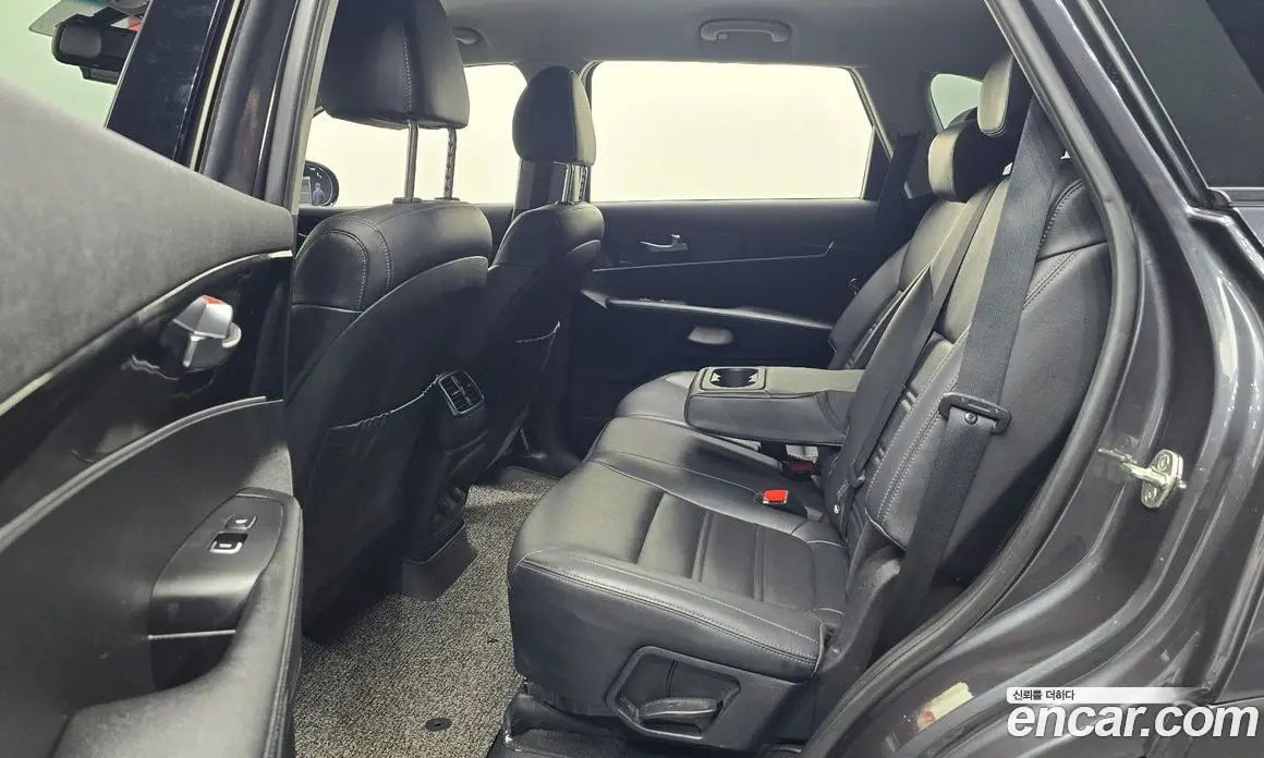 Kia Sorento 2019 2.0 автомат (гидро), фото 17 Kia Sorento 2019 2.0 автомат (гидро), фото 17