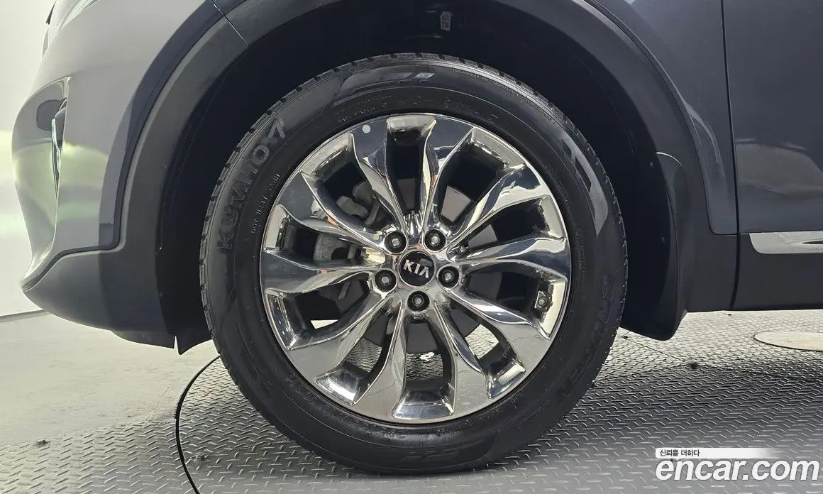 Kia Sorento 2019 2.0 автомат (гидро), фото 4 Kia Sorento 2019 2.0 автомат (гидро), фото 4