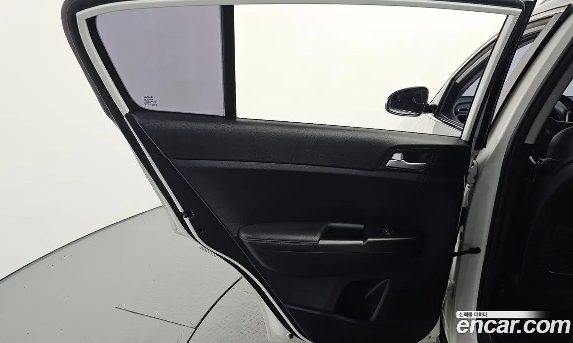 Kia Sportage 2015 2.0 автомат (гидро), фото 15