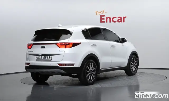 Kia Sportage 2016 1.7 автомат (гидро), миниатюра 2