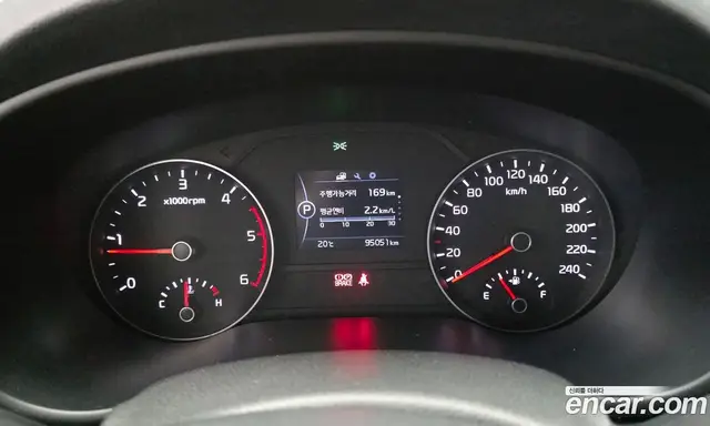 Kia Sportage 2016 1.7 автомат (гидро), миниатюра 11