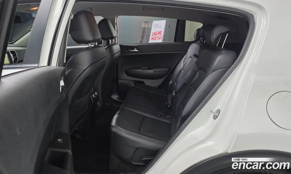Kia Sportage 2016 1.7 автомат (гидро), фото 18
