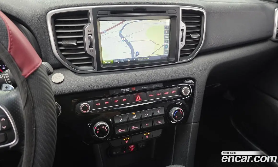 Kia Sportage 2016 1.7 автомат (гидро), фото 20