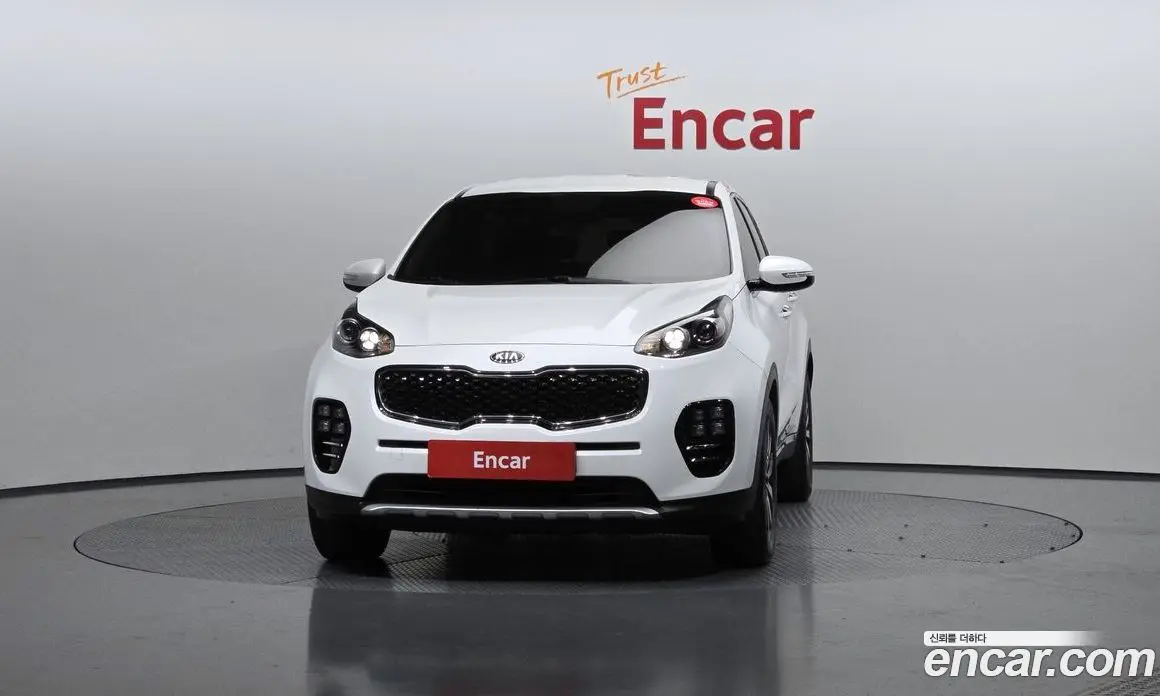 Kia Sportage 2016 1.7 автомат (гидро), фото 3