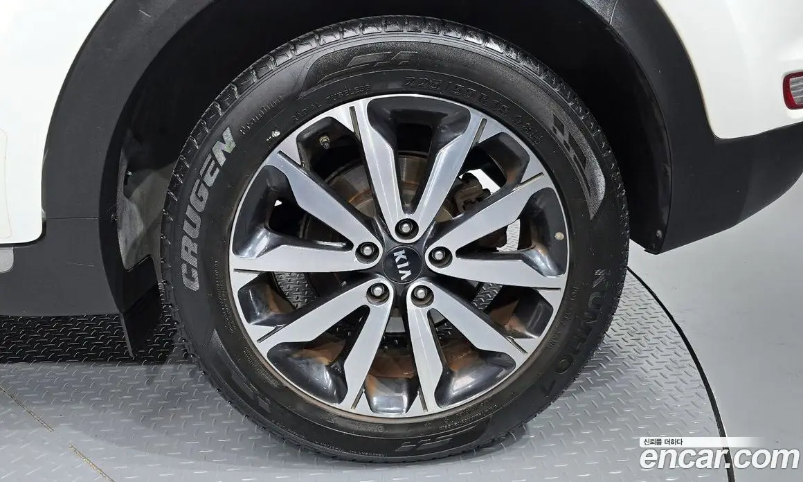 Kia Sportage 2016 1.7 автомат (гидро), фото 7