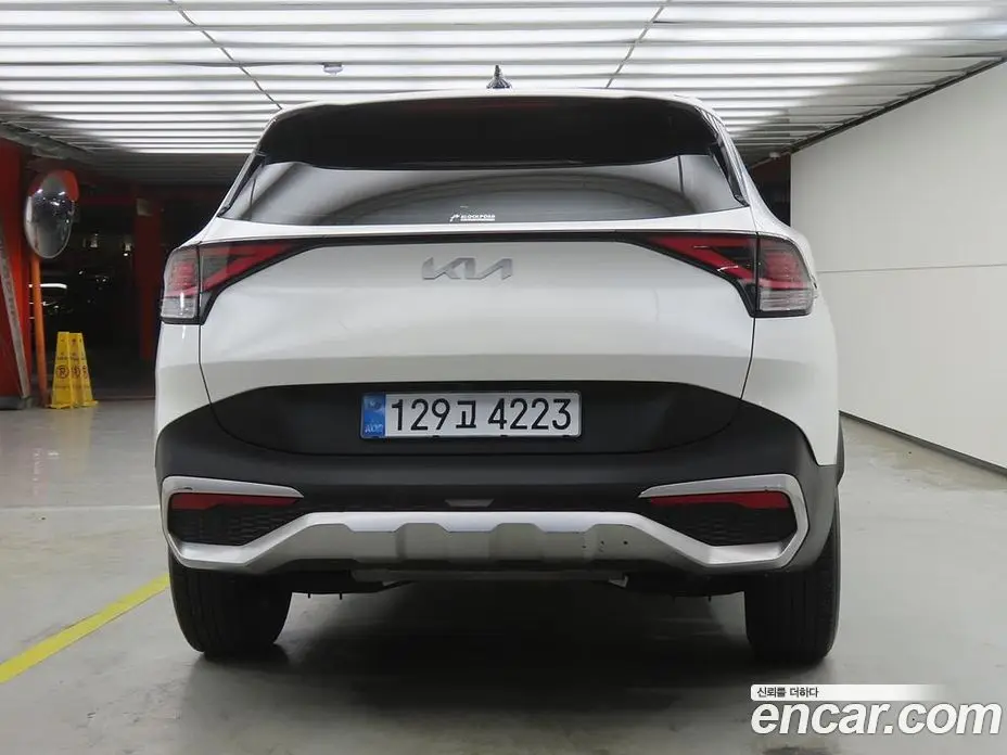 Kia Sportage 2022 2.0 автомат (гидро), фото 3