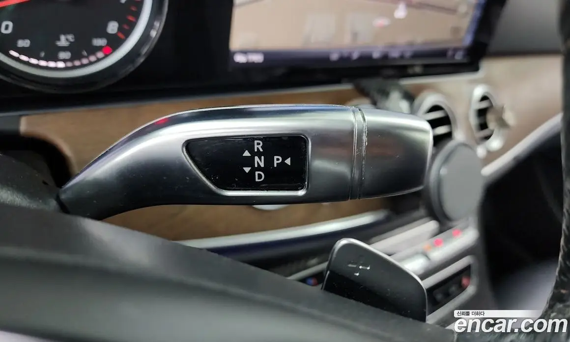 Mercedes-Benz E-Class 2018 2.0 автомат (гидро), фото 9