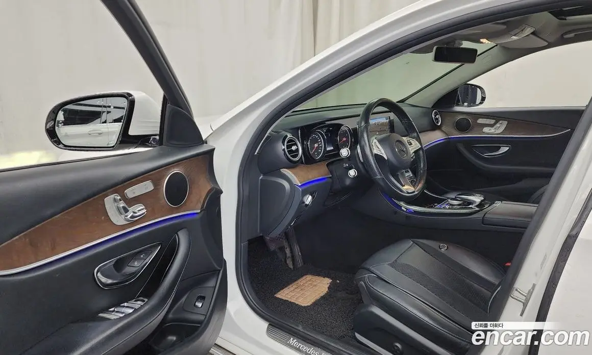 Mercedes-Benz E-Class 2018 2.0 автомат (гидро), фото 10
