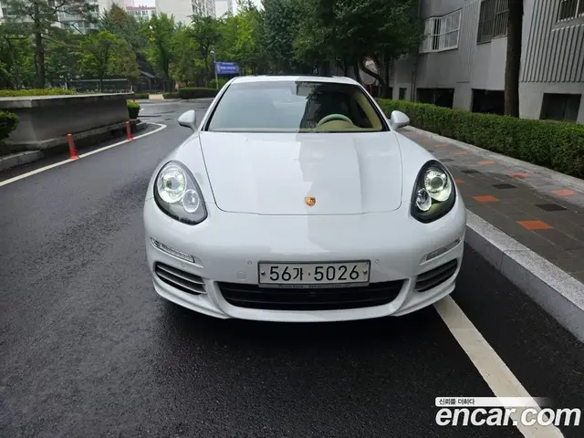 Porsche Panamera 2013 3.6 автомат (гидро), миниатюра 3